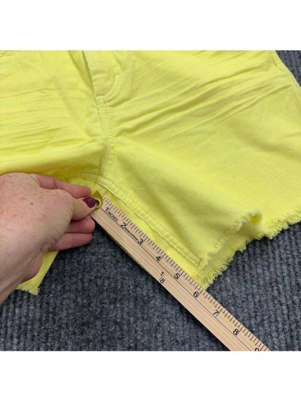 Carve Designs Oahu Citron Corduroy Cut Off Frayed Hem Shorts Preppy Womens sz 6 - Picture 8 of 9